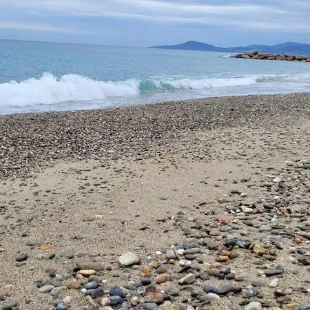 St Cyprien Vue 2 A 4 Personnes Avec Piscine